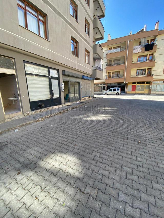 Sancak Mahallesi Novada Avm Karşısı Satılık Dükkan 4