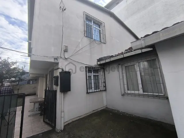 Ataşehir Yeniçamlıca Mh Gecekondu+2 Katlı Bina 3