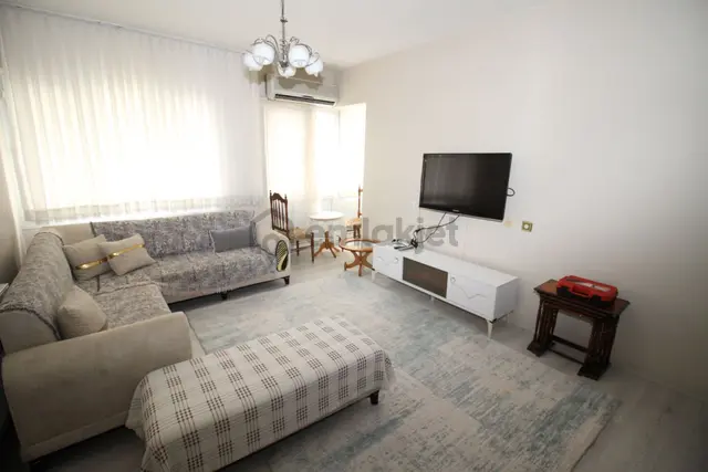 Üçyol Metroya 250mt Mesafede 1+1 Eşyalı D.gazlı Kiralık Daire Üçyol Metroya 250mt Mesafede 1+1 Eşyalı D.gazlı Kiralık Daire