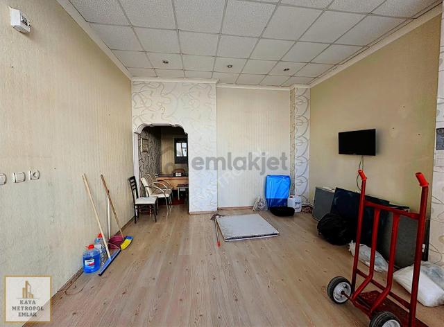 Piyade Mahallesi Köşebaşı Kesişimi İskanlı Kök Tapu Kullanışlı 4