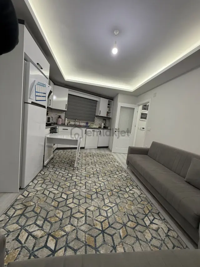 Taşucu'nda Satılık Yeni Binada Bakımlı 1+1 Daire 2