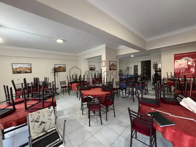 Aşıkpaşa Caddesi Turgut Altınok Camii Yakını 102m² Dükkan 1