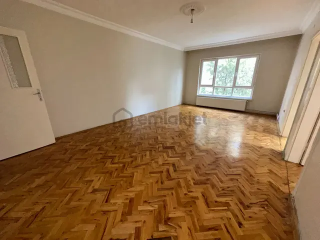 Turyap'tan Köşk Mah Dutluk Yakını 1.kat 3+1 120m2 Caddelere Ve Dutluk Metro Yakını Merkezi Lokasyon 3