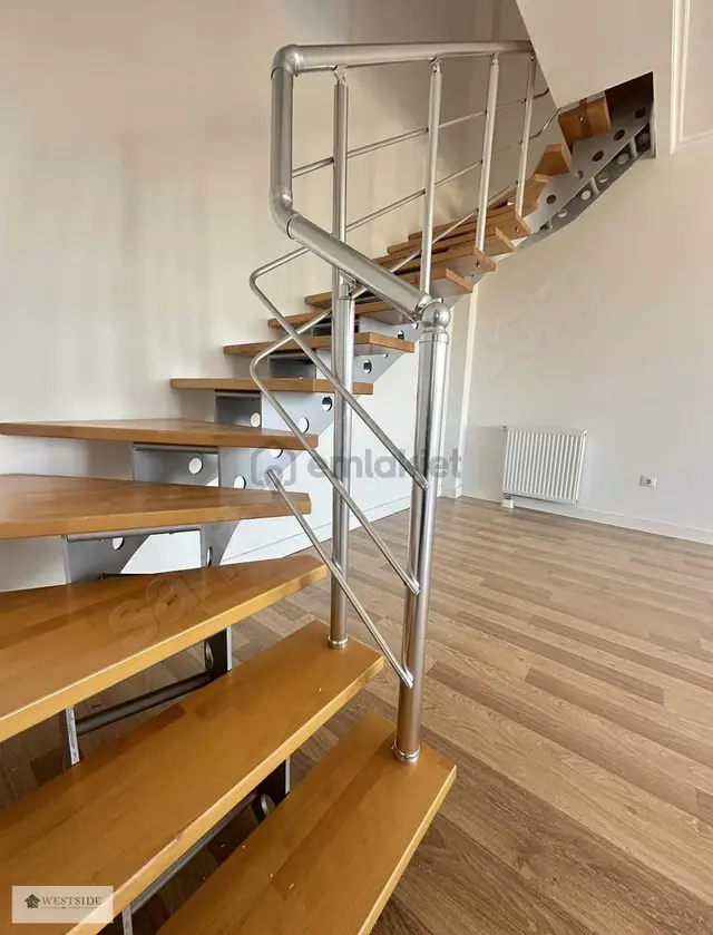Bahçeşehir Spradon Vadi Sitesi 2+1 Kapalı Mutfak Dubleks Daire 2