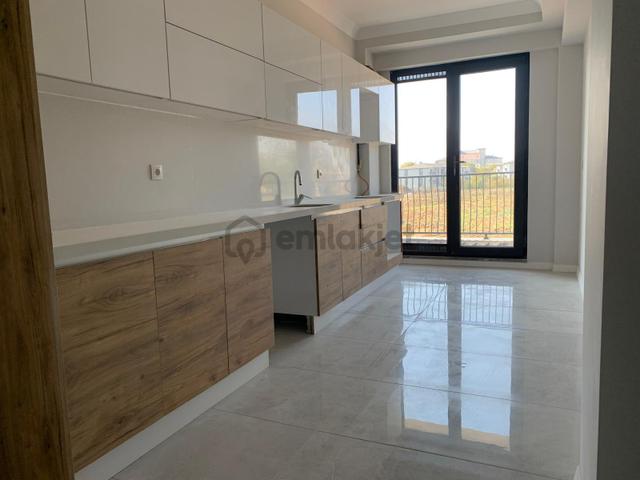 Kent Meydanı Sitede Havuzlu,kapalı Otoparklı Bahçeli 3+1-170m2 5