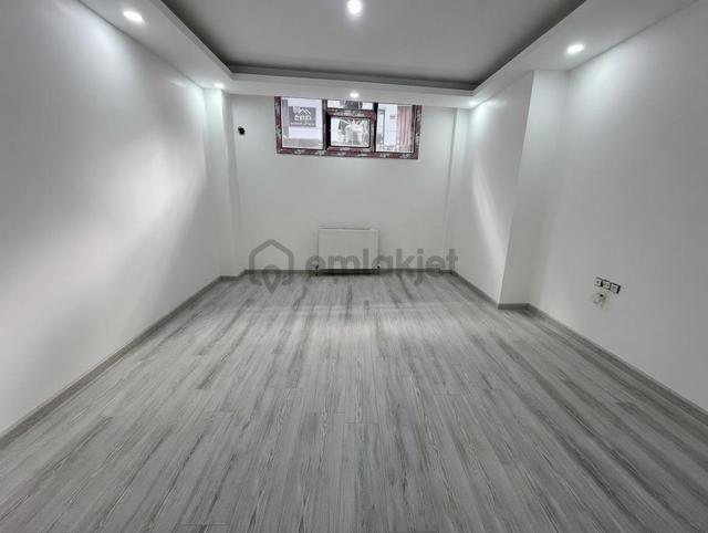 Loft'tan Fevziçakmak Mah Bahçeli 2+1 85m2 Sıfır Bahçe Kat Daire 2