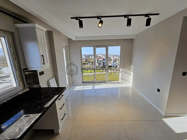 Atakum Büyükoyumca Da Panoramik Manzaralı Kiralık 1+1 2