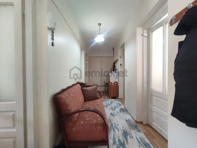Ayvalık Merkezde Satılık Bahçeli Müstakil Ev 4