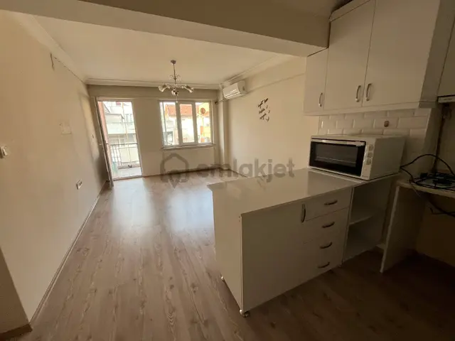Sgk'nin Arka Sokağında, Gökdere Metrosuna Üç Sokak Uzaklıkta Temiz Daire 2