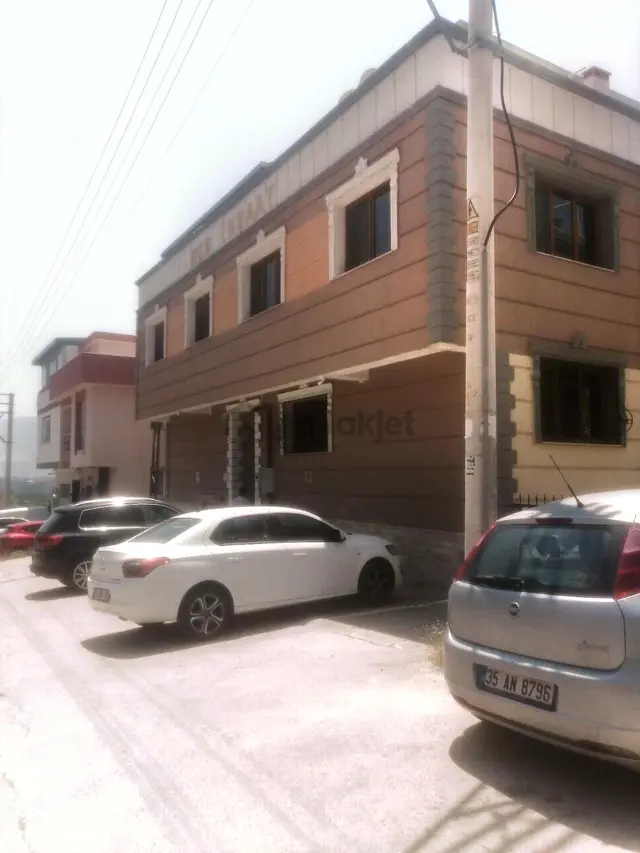 Bornova Atatürk Mah. 3+1 Manzaralı 4cephe Satılık Daire 3