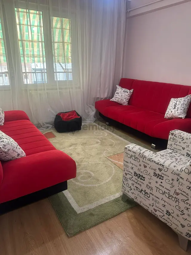 Eski Pazar Caddesinde 2+1 Eşyalı Satılık Daire 2