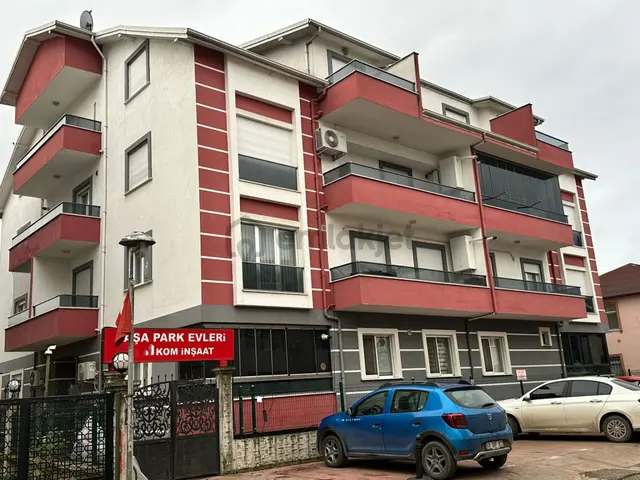 Remax Palas'tan Kartepe Ertuğrulgazi Mah.3+1satılık Daire 1