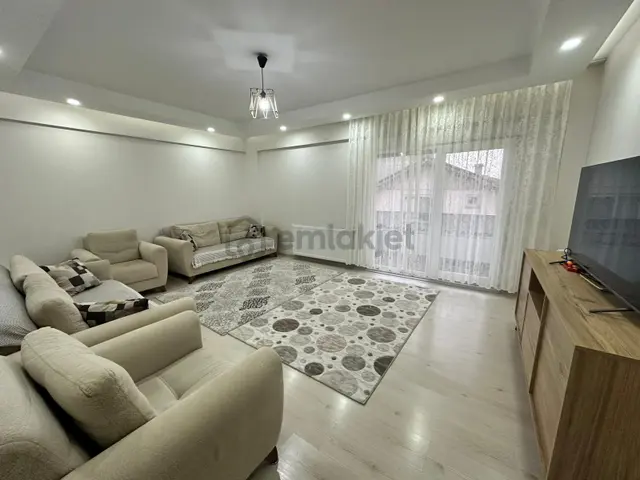 Remax Palas'tan Kartepe Ertuğrulgazi Mah.3+1satılık Daire 2