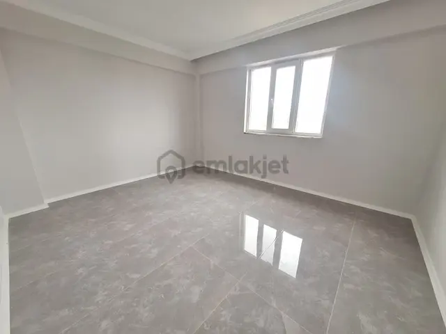 Yaman'dan Bolvadin Kırkgöz Mah. Satılık 2+0 Daire 4