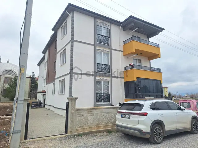 Yaman'dan Bolvadin Kırkgöz Mah. Satılık 2+0 Daire 1