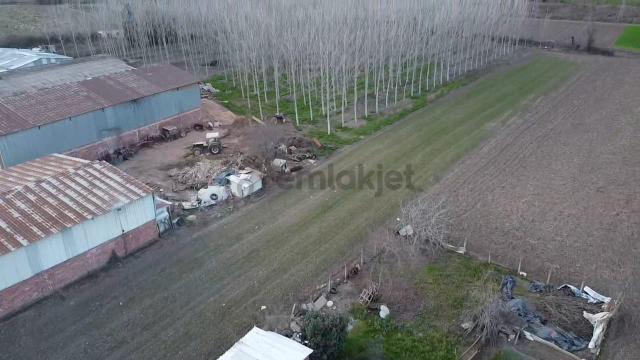 Poyrazlar Yolu Yanı 2.549 M² Kiralık Tarla Güneş Enerjısı Opsıyonlu Prefabrik 4