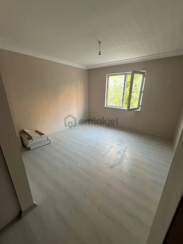 Aksaray Tacinde Makasa Yakın Satılık 1+1 Arakat Eşyasız Daire 2