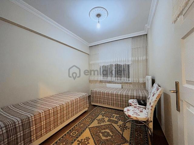 Serkent Bahçelievlerde Satılık 3+1 Daire Meskenli Ebeveyn Banyo 4