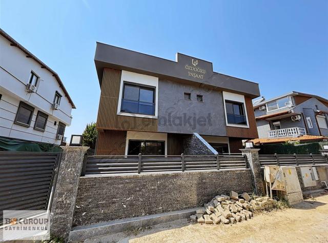 Bsk Dan Denize 100 M Geniş Bahçeli Lüks Yapım 3+1 Villa 5