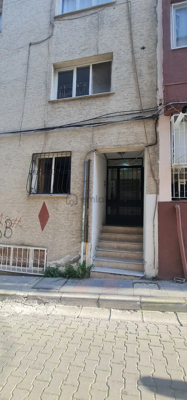 İzmir Konakaltıntaş Mahallesinde Kıralık 3+1 Daire 3