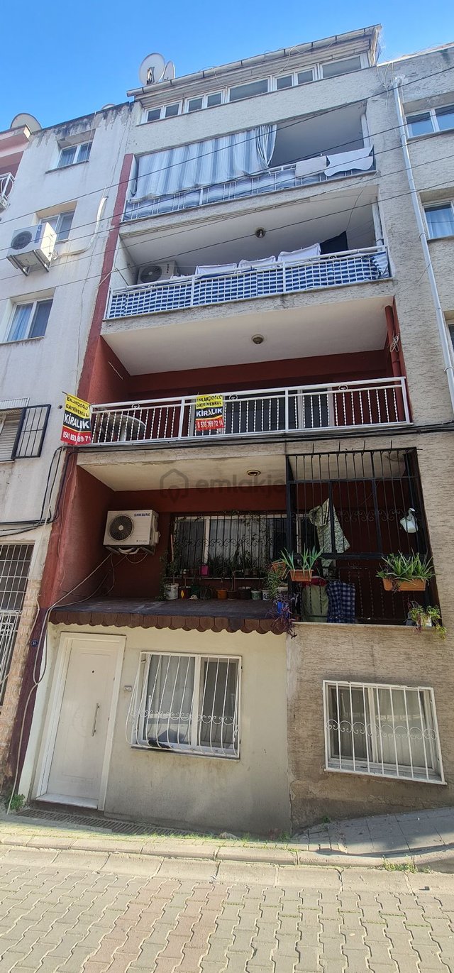 İzmir Konakaltıntaş Mahallesinde Kıralık 3+1 Daire İzmir Konakaltıntaş Mahallesinde Kıralık 3+1 Daire