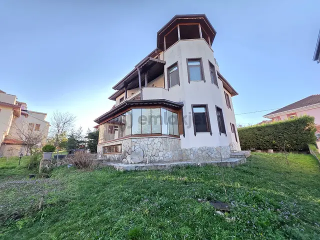 Altın Emlak'tan Vadikent'te Deniz Manzaralı,havuzlu 4+1 Villa 5