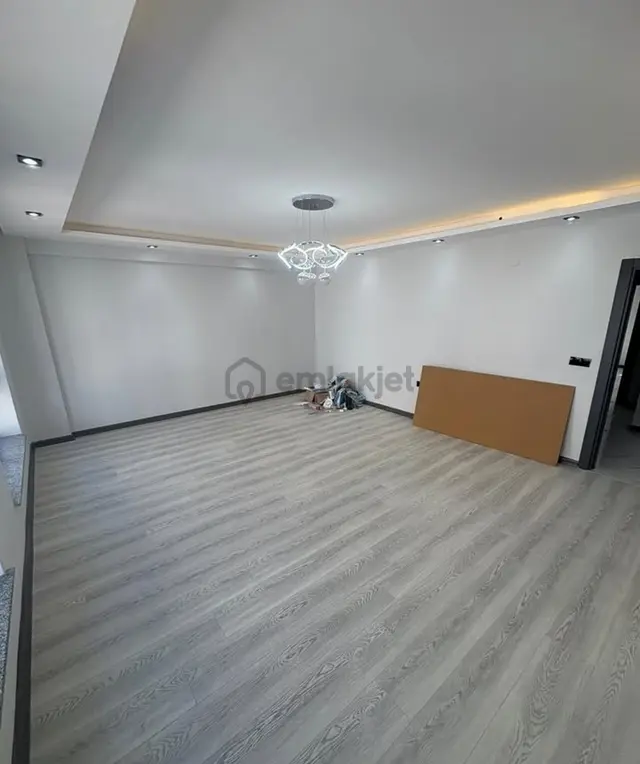 Kod 3180 Abdurrahmangazi Mah. Metroya Yürüme Geniş 2+1 Arakat 1