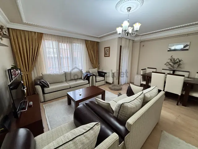 Çekmeköy Merkez 'de 5+2 Geniş Ve Bakımlı Satılık Dubleks Daire