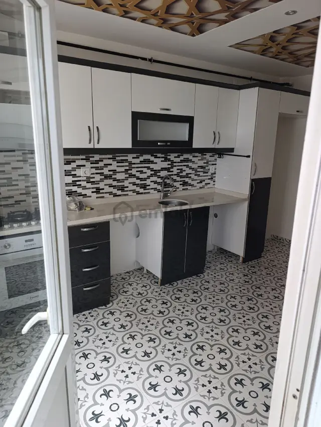 Sahibinden Site İçerisnde Güvenlkli Otoparklı Havuzlu 2+1 Daire 2