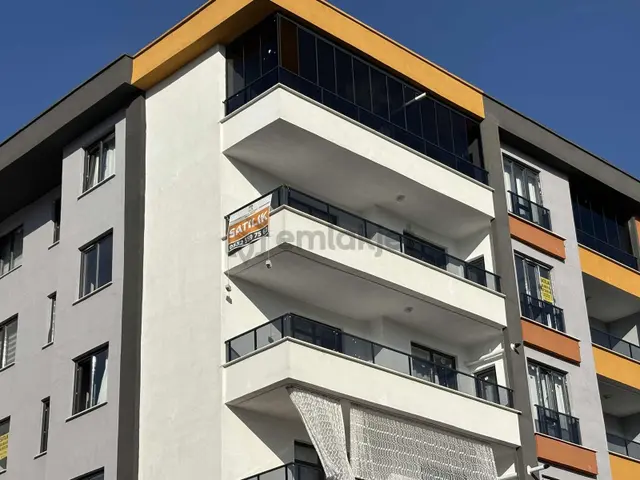 Cemil Şimşekten Selim Sultan Mah Ara Kat Sıfır 4+1 Satlık Daire 4