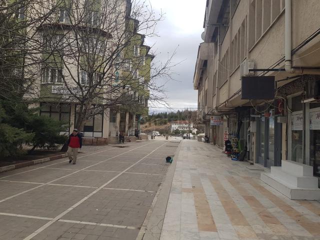Söğüt Emlak'tan Cumhuriyet Meydanı Satılık Büro/lar 3
