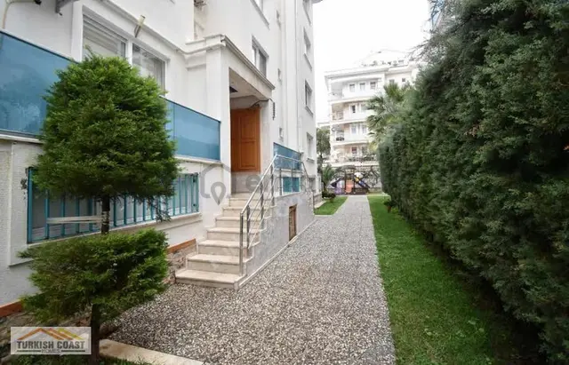 Fethiye 'de Havuzlu Sitede Manzaralı Daire! 3