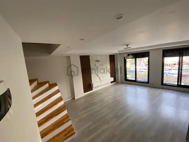 Bornova Merkezde Satılık Lüx Dublex 3