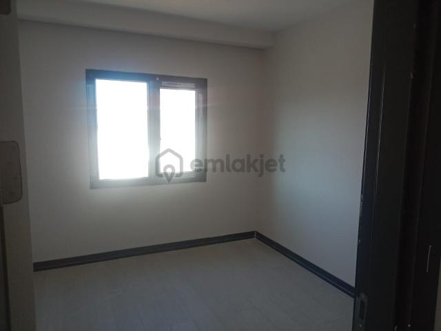 Denize Yürüme Mesafesinde Arsuz Pirinçlik Toki’de Kiralık 3+1 Daire 1