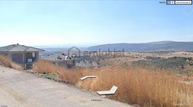 İzmir Foça 2 Villaya Uygun Deniz Manzaralı Arsa 3