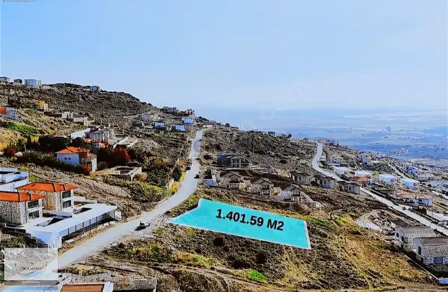 İzmir Foça 2 Villaya Uygun Deniz Manzaralı Arsa 1