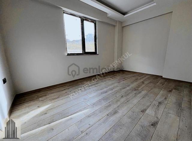 Kuvvet'ten Atakent'de Salon Mutfak Ayrı Lüks 2+1 3