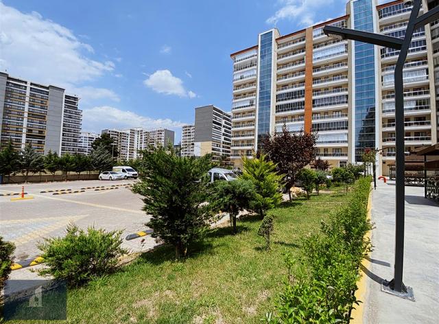 Kadir Dikici'den Selçuk Mahallesinde Satılık Geniş 3+1 Daire 4
