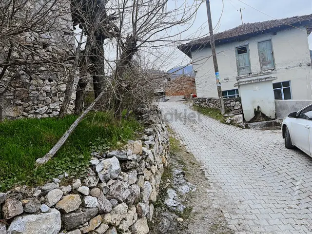 294 Mt.köy Taş Evi.tadilat İstiyor. Tek Tapu.su,elkt,yol 4