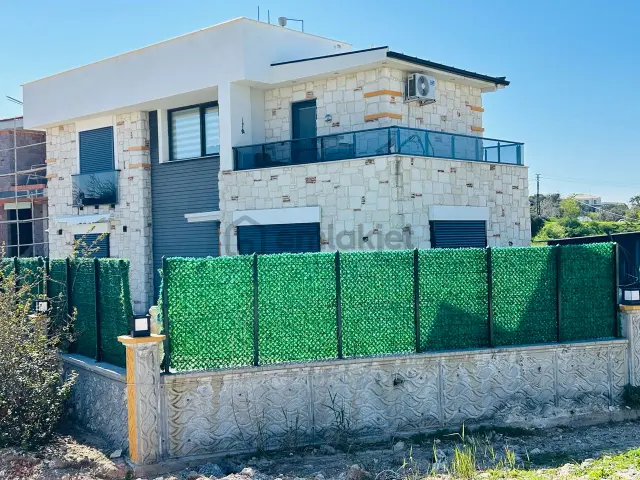 Didim Hisar'da Satılık Müstakil Havuzlu Villa 3+1 2