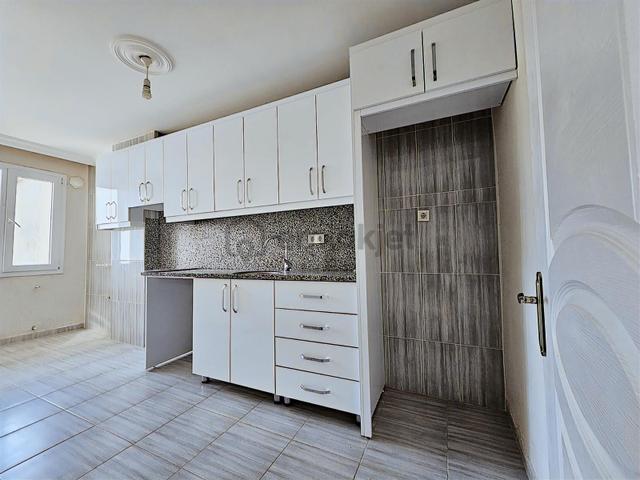 Buca Yeşilbağlar Mah Satılık 106m2 3+1 4 Kat Kullanışlı Daire
