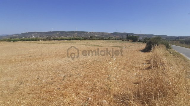 🌿 Dıdım Akköy Mahallesinde Göl Manzaralı Satılık Tarla 🌿