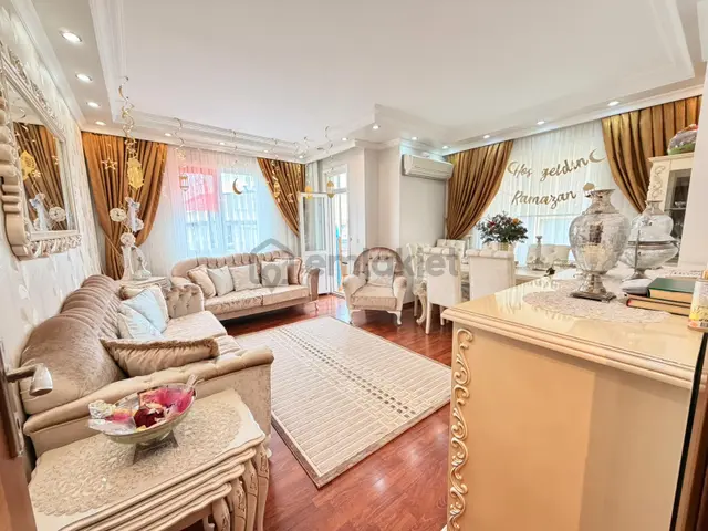 Remax Anı 'dan Bosna Bulvarı 'na Komşu Geniş Satılık 2+1 Daire 1