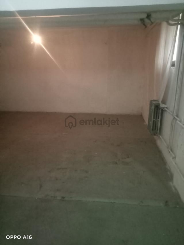 Depo Kiralık Başkent Hast Karşı Sokağında Herşey Dahil Yıllık 60000 Tl Kıralık Depo 4