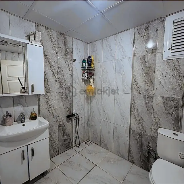 İnal Emlaktan Merkezde Eşyalı Kiracılı Satılık 1+1 50 M2 Daire 3