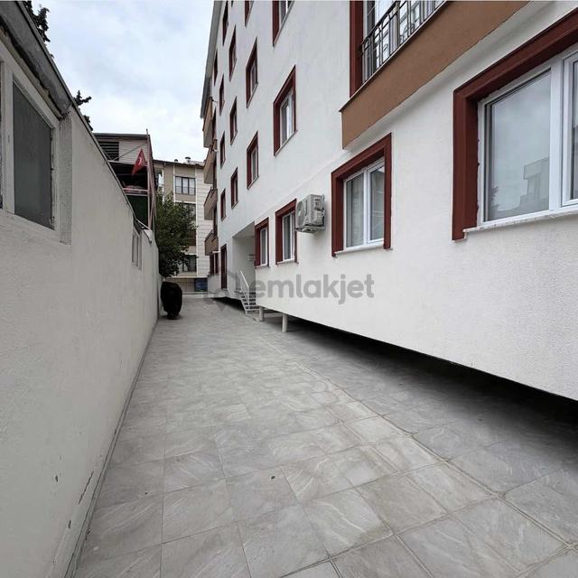 İnal Emlaktan Emekte Satılık 2+1 110 M2 Daire 4