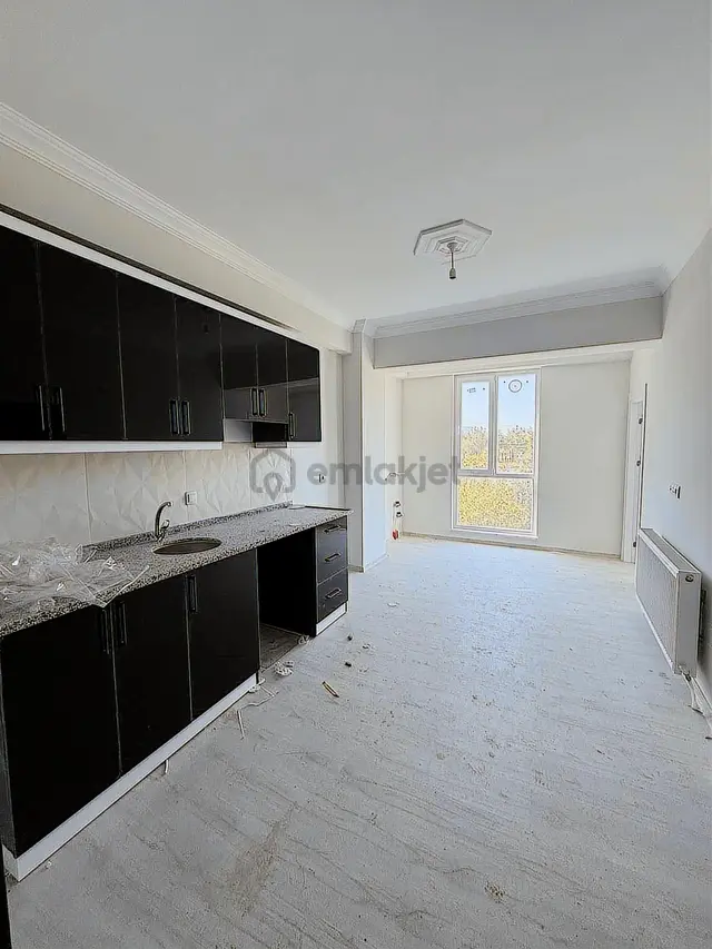İnal Emlaktan Yeni Hastane Yakını Satılık 1+1 55 M2 Sıfır Daire 5