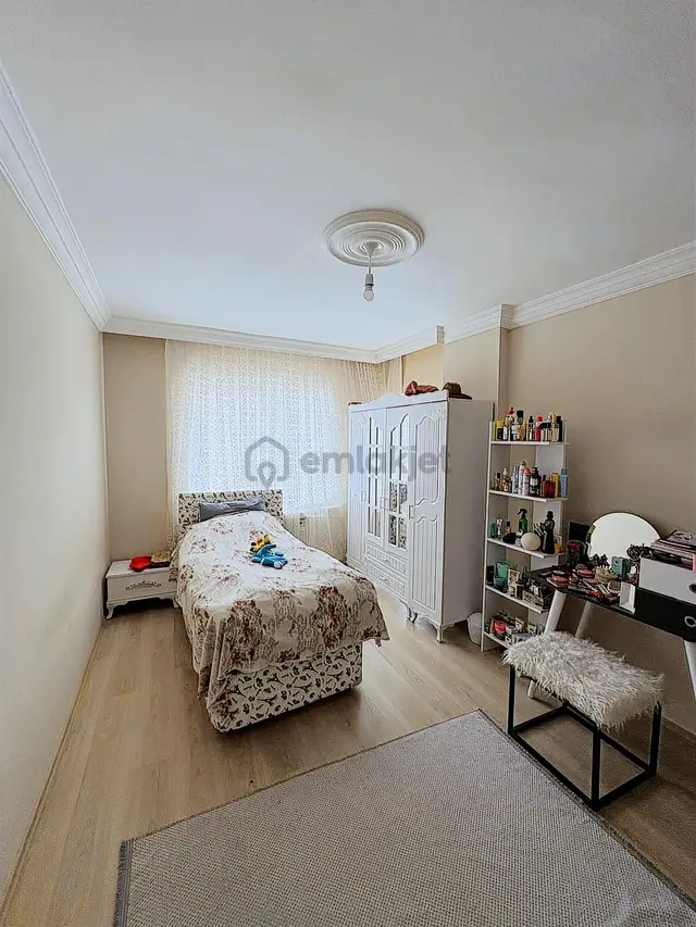 İnal Emlaktan Armağan İlci Mah.'de Satılık 3+1 130 M2 Daire 4