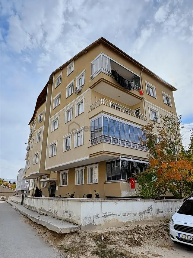 İnal Emlaktan Armağan İlci Mah.'de Satılık 3+1 130 M2 Daire 1