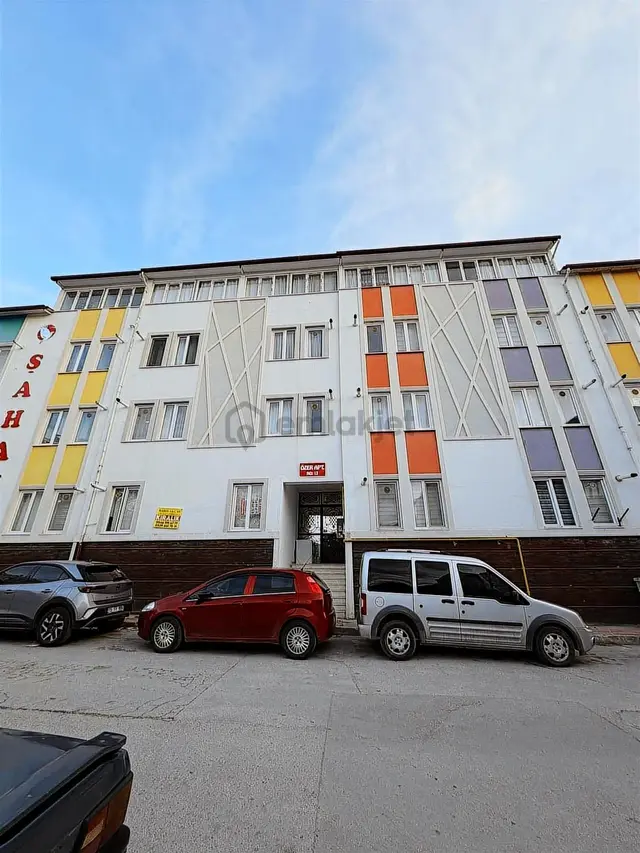 İnal Emlak 'tan Merkezde Satılık Eşyalı 1+1 Daire 1